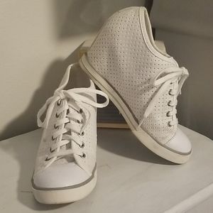 Wedge sneakers